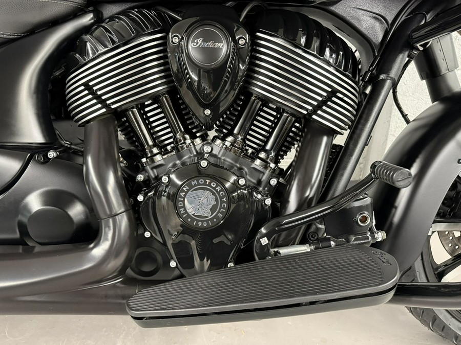 2019 Indian CHIEFTAIN DARK HORSE