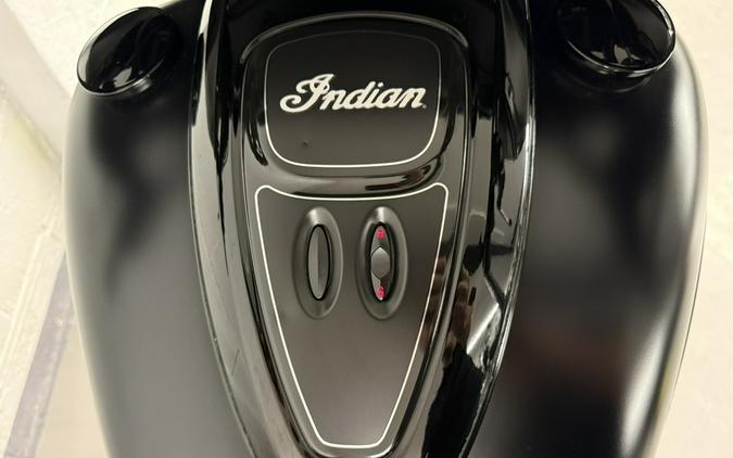 2019 Indian CHIEFTAIN DARK HORSE