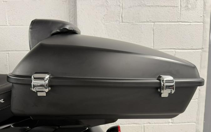 2019 Indian CHIEFTAIN DARK HORSE