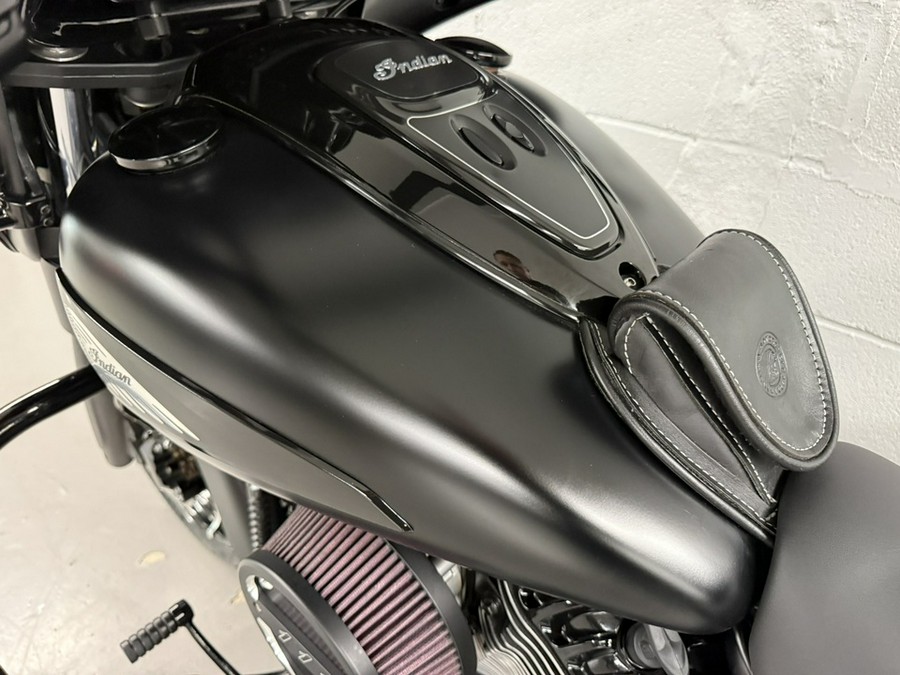 2019 Indian CHIEFTAIN DARK HORSE