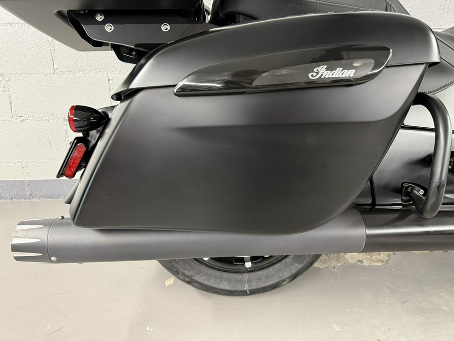 2019 Indian CHIEFTAIN DARK HORSE
