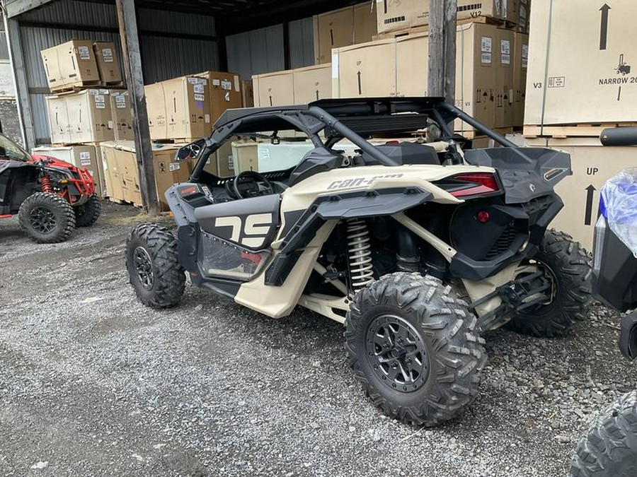 2021 Can-Am® Maverick X3 X ds Turbo RR Desert Tan / Carbon Black / Can-am Red