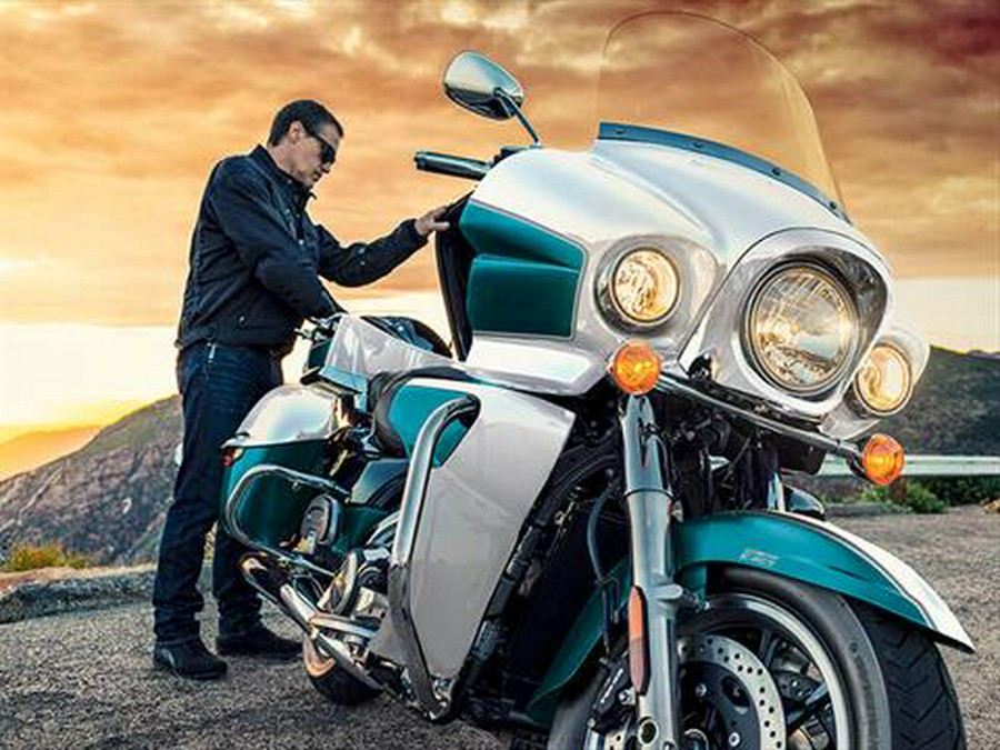 2022 Kawasaki Vulcan 1700 Voyager ABS