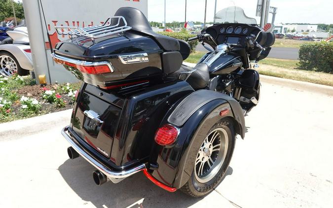 2014 Harley-Davidson® FLHTCUTG - Tri Glide® Ultra