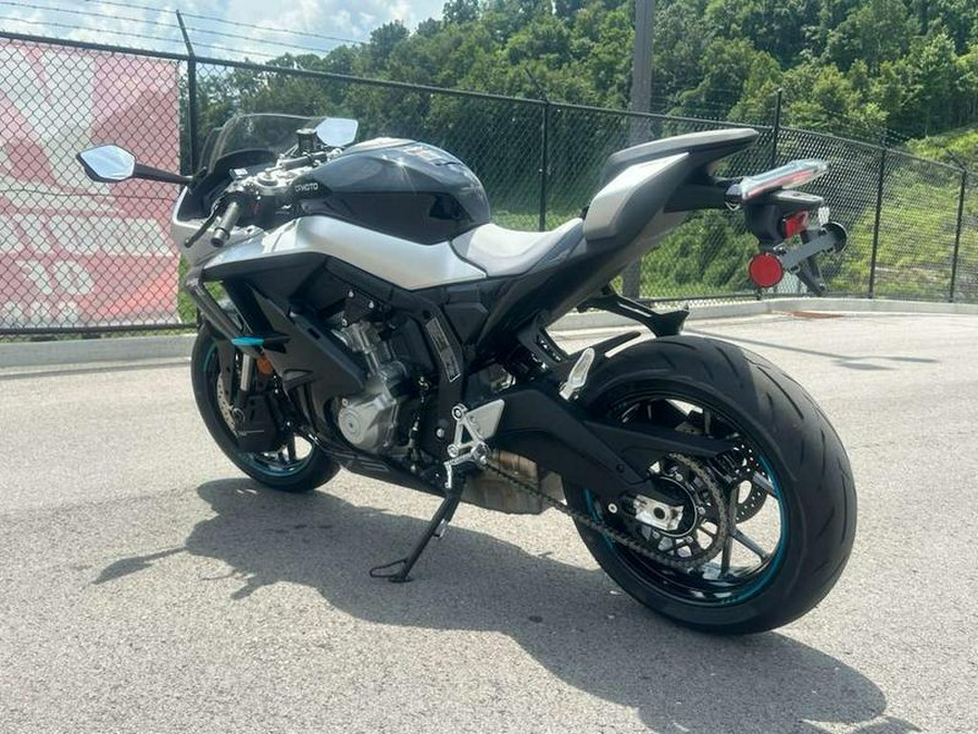 2025 CFMOTO 675SS