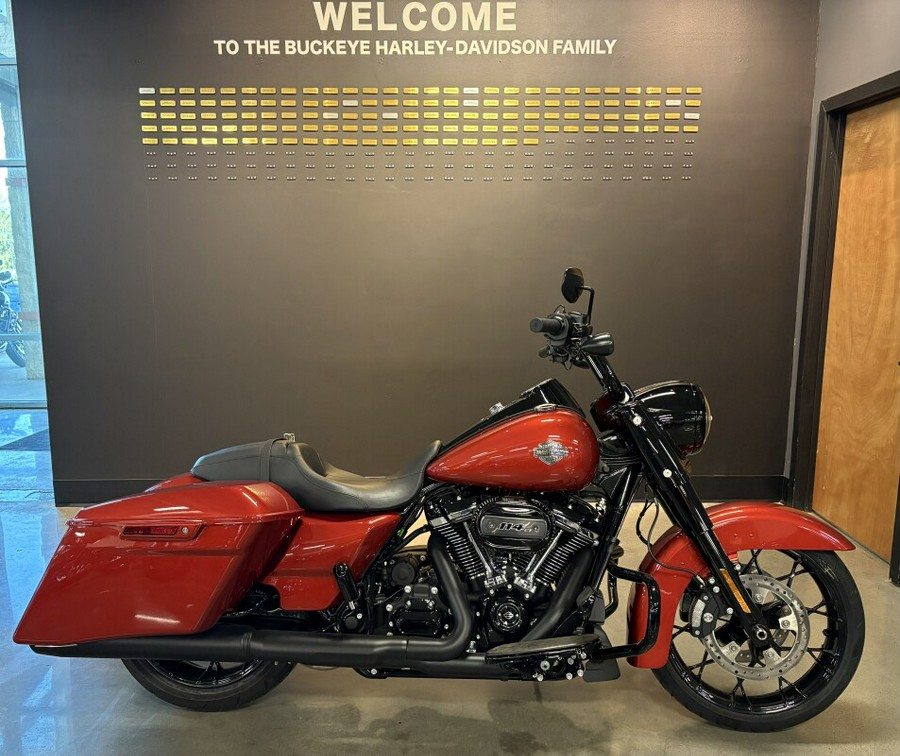 2025 Harley-Davidson® Road King® Special Whiskey Fire
