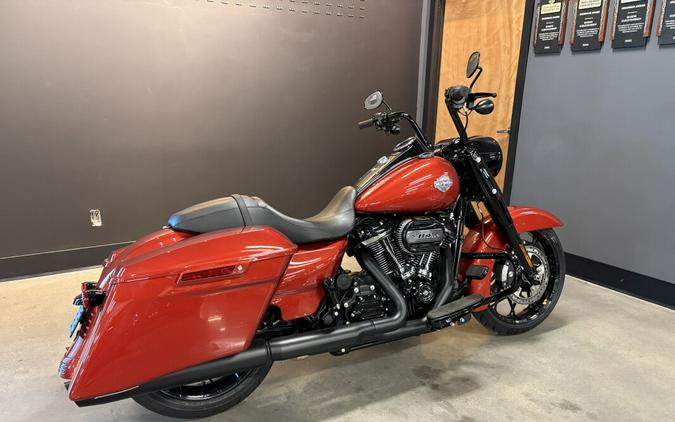 2025 Harley-Davidson® Road King® Special Whiskey Fire