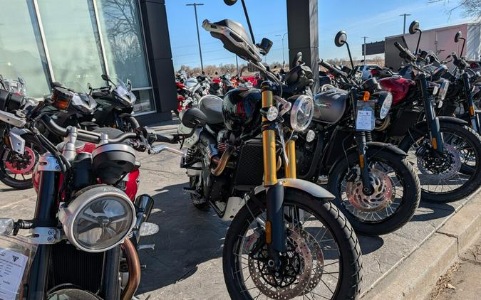 2025 Triumph 2025 Triumph Scrambler 1200 XE