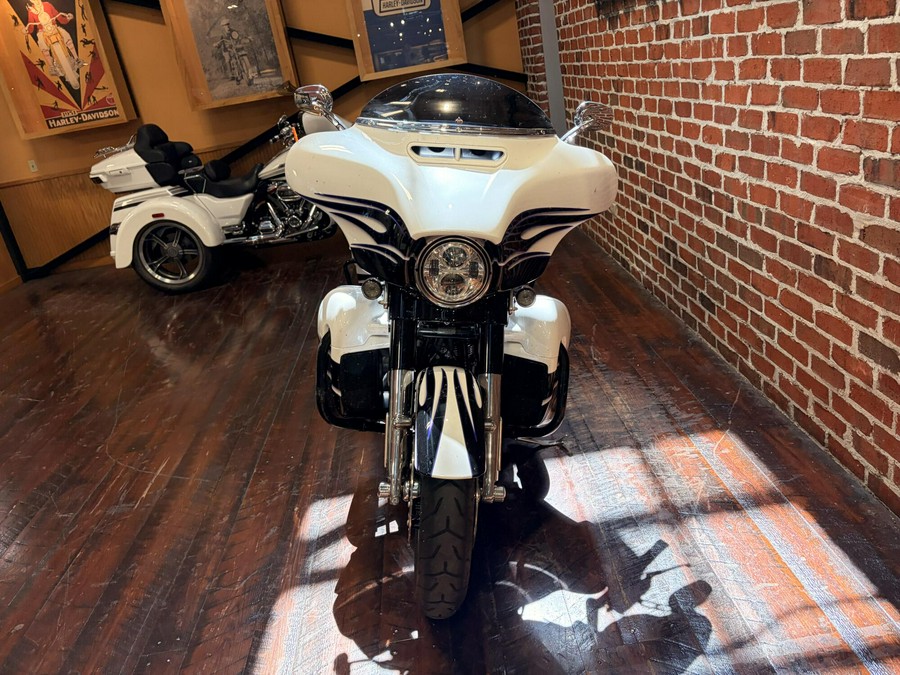 FLHXSE 2016 CVO Street Glide