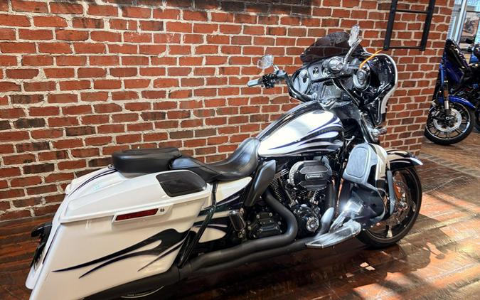 FLHXSE 2016 CVO Street Glide