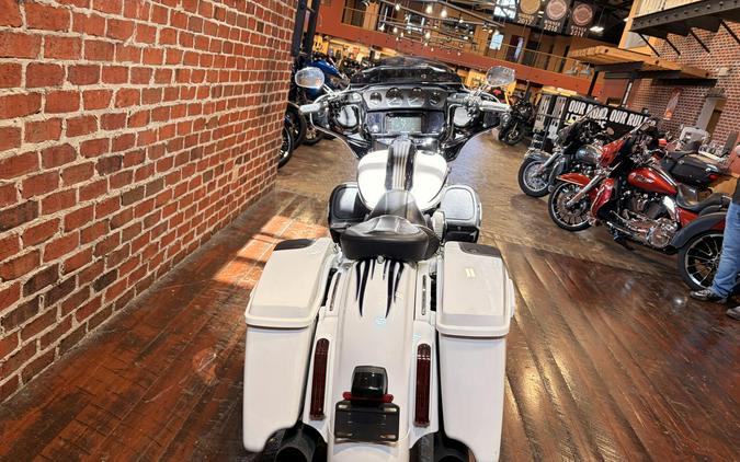FLHXSE 2016 CVO Street Glide