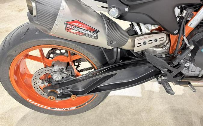 2023 KTM 890 Duke R