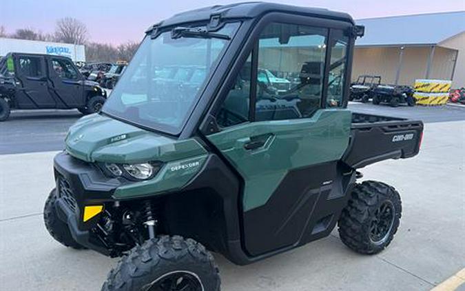 2024 Can-Am Defender DPS CAB