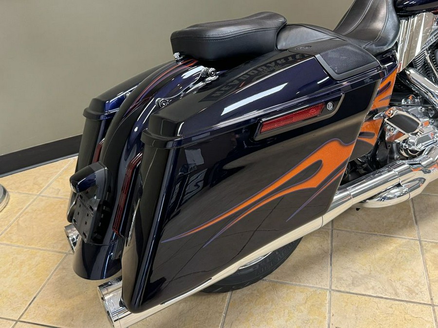 2015 Harley-Davidson Street Glide® CVOT Street Glide®