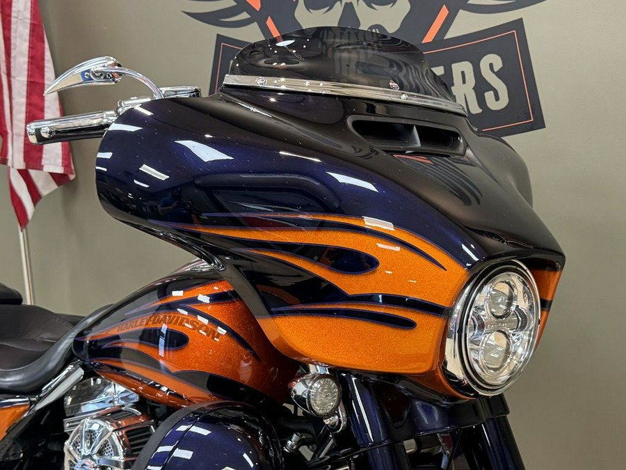 2015 Harley-Davidson Street Glide® CVOT Street Glide®