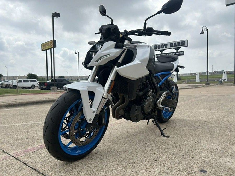 2023 Suzuki GSX 8S