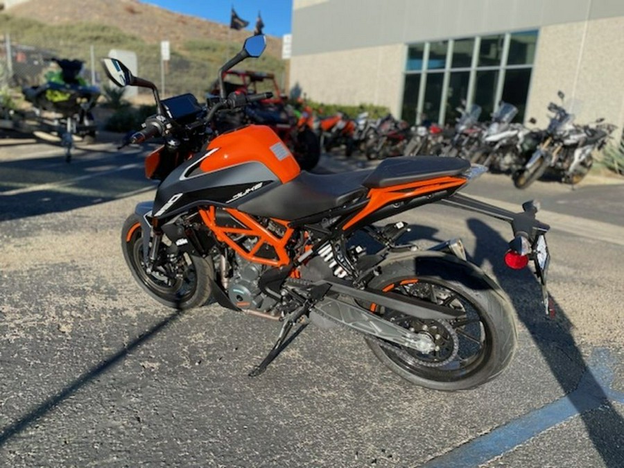 2023 KTM 390 Duke
