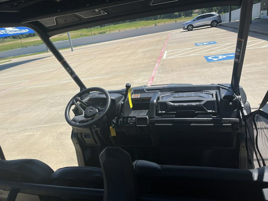 2023 Can-Am Defender MAX XT HD10