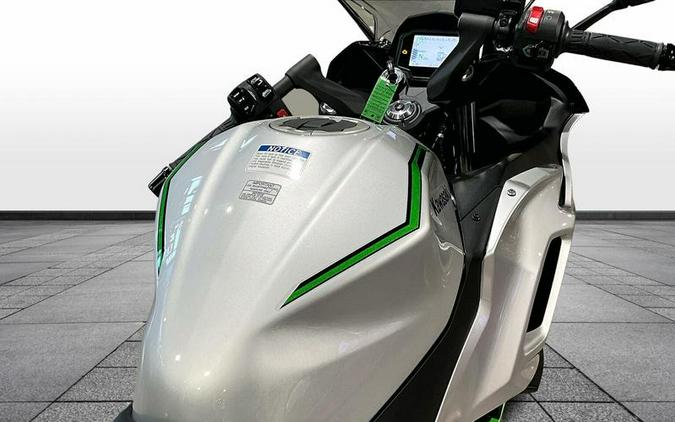 2024 Kawasaki Ninja® 7 Hybrid ABS