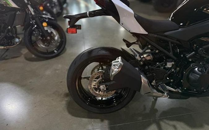 2026 Kawasaki Z900 ABS