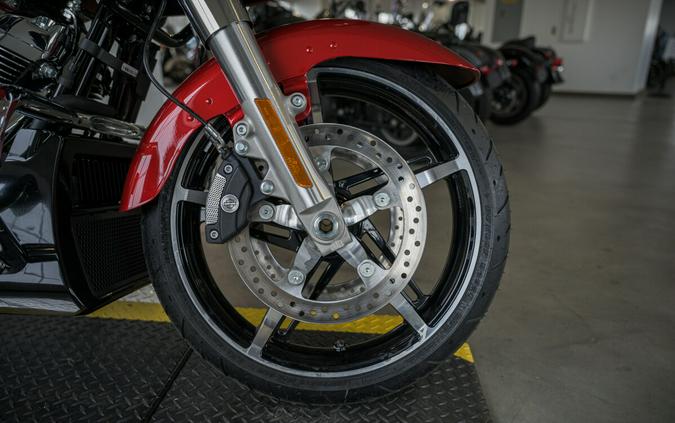 2025 Harley-Davidson Road Glide Grand American Touring FLTRX