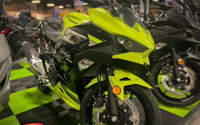 2026 Kawasaki Ninja 500 ABS Metallic Flat Spark Black