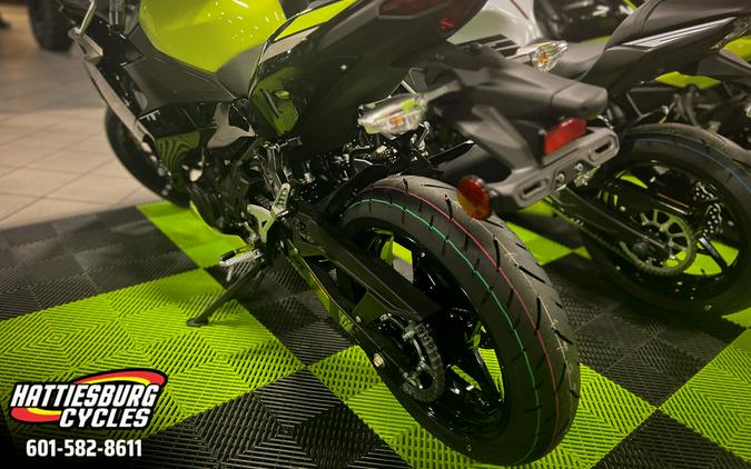 2026 Kawasaki Ninja 500 ABS Metallic Flat Spark Black