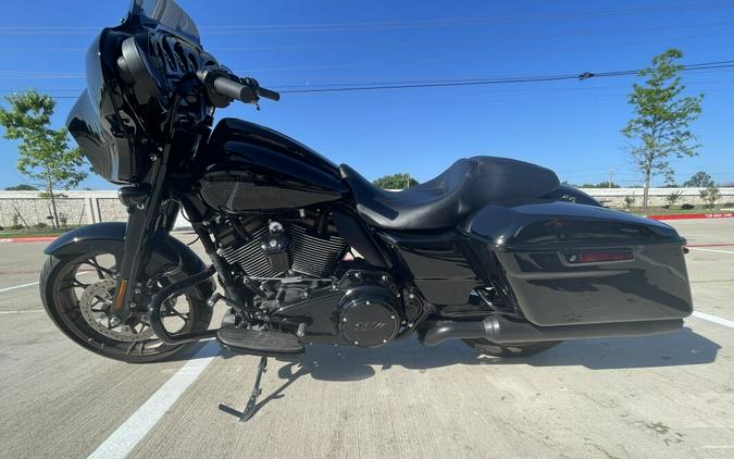 2022 Harley-Davidson Street Glide ST Vivid Black