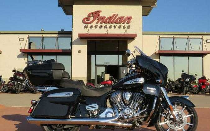 2023 Indian Motorcycle® Roadmaster® Limited Black Azure Crystal