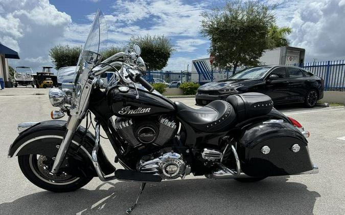 2016 Indian Motorcycle® Springfield™ Thunder Black