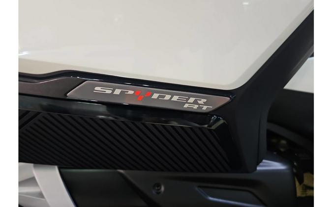 2026 RD SPYDER RT LTD 1330 SE6 WH 26 Base - Can-Am