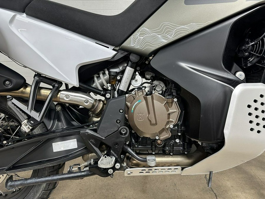 2025 Husqvarna Norden 901 Expedition