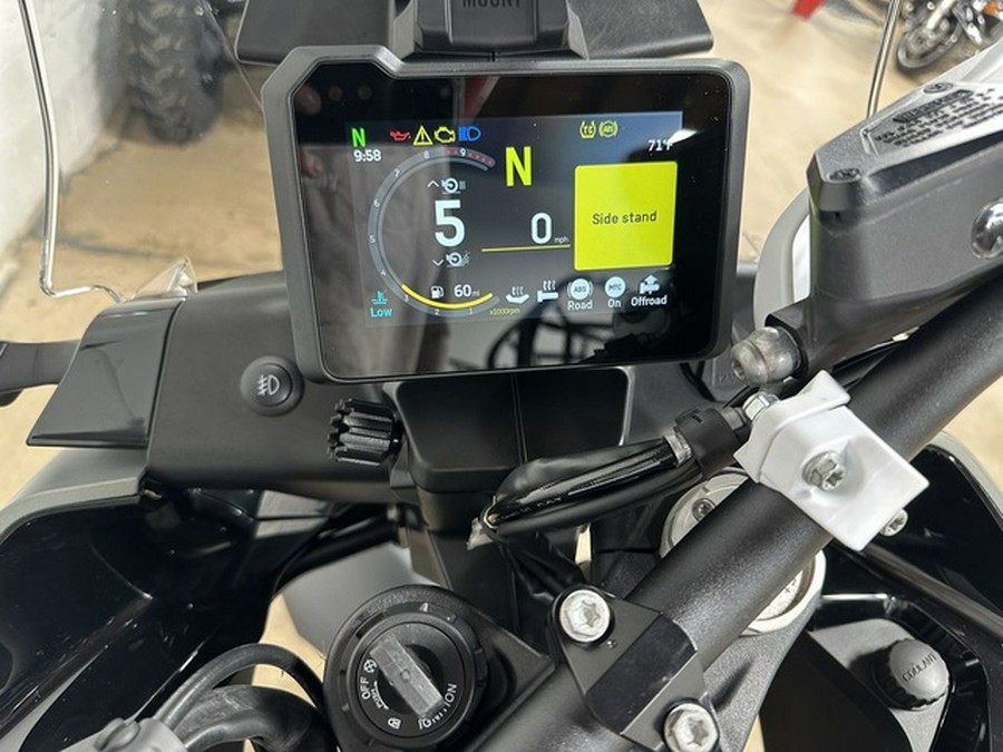2025 Husqvarna Norden 901 Expedition