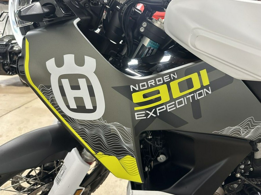 2025 Husqvarna Norden 901 Expedition