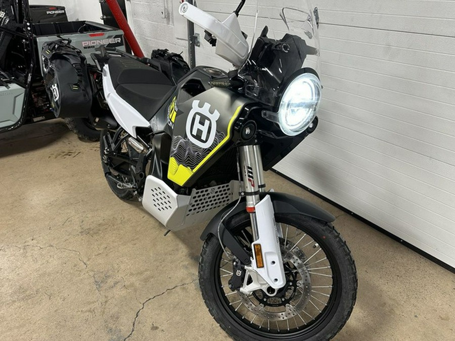 2025 Husqvarna Norden 901 Expedition