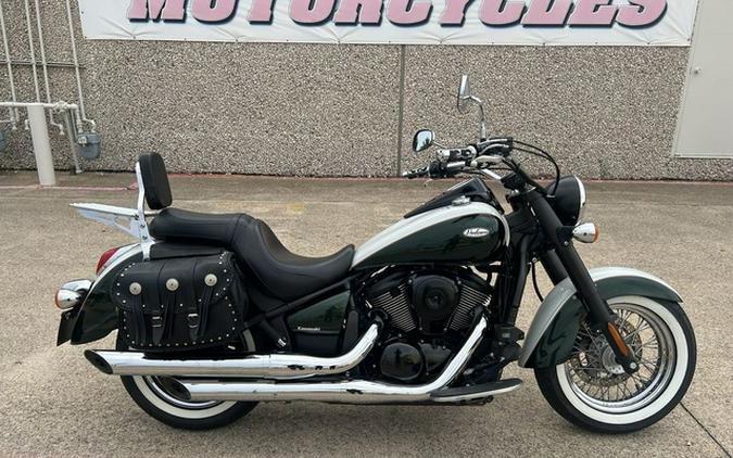 2022 Kawasaki Vulcan 900 Classic