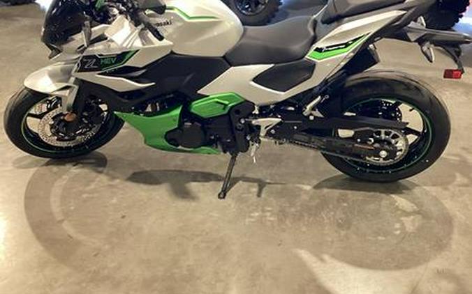 2024 Kawasaki Z7 Hybrid ABS