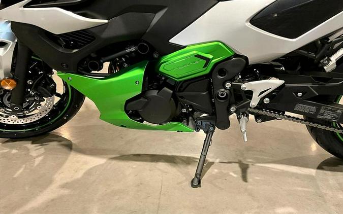 2024 Kawasaki Z7 Hybrid ABS