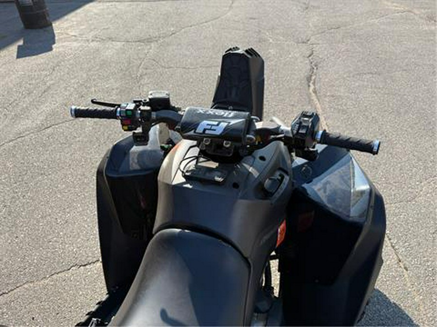 2020 Can-Am Renegade X MR 1000R