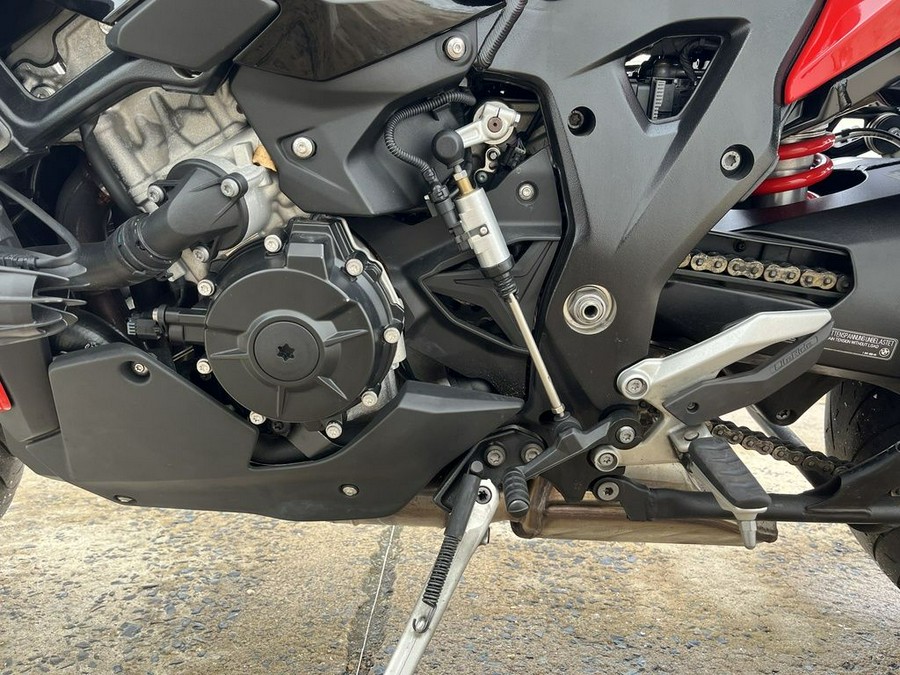 2022 BMW S 1000 XR Racing Red 2