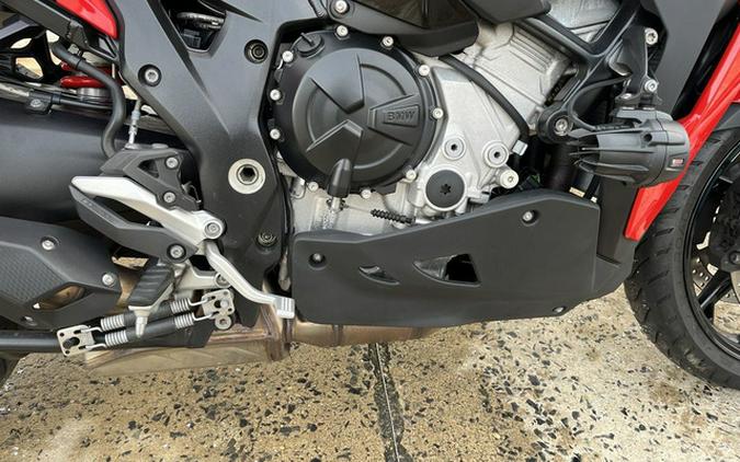 2022 BMW S 1000 XR Racing Red 2