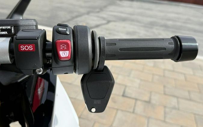 2026 BMW R 1300 RS Performance