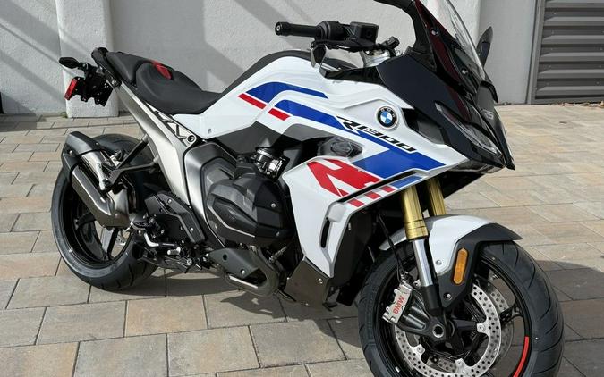 2026 BMW R 1300 RS Performance