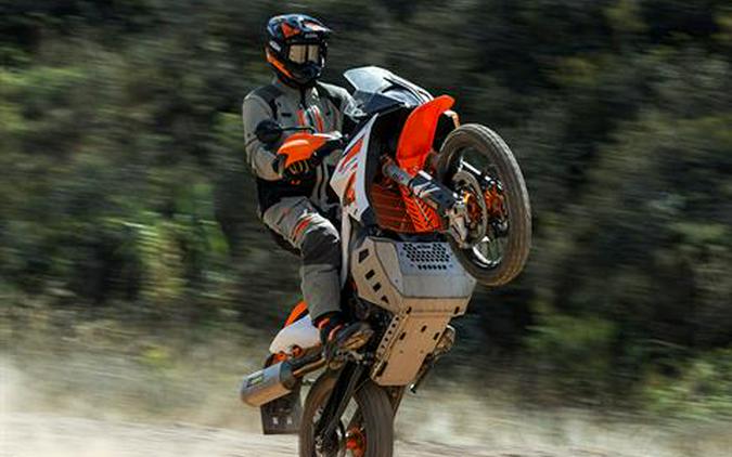 2025 KTM 890 Adventure R