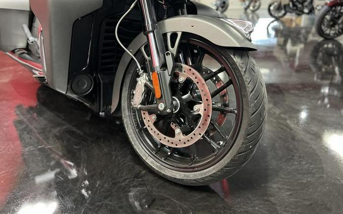 2023 Indian Motorcycle® Challenger® Titanium Smoke