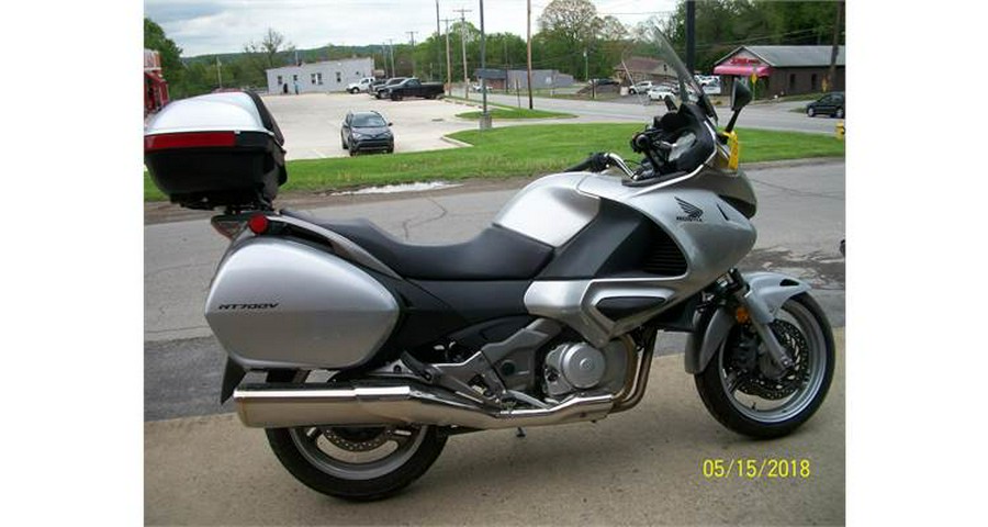 2010 Honda NT700V