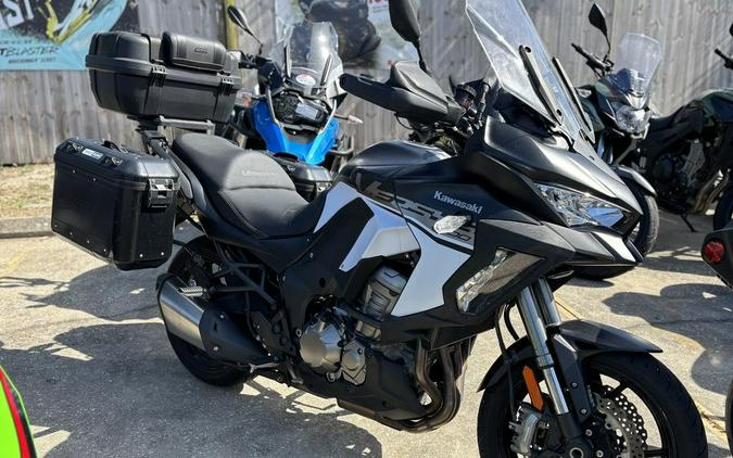 2019 Kawasaki Versys® 1000 SE LT+