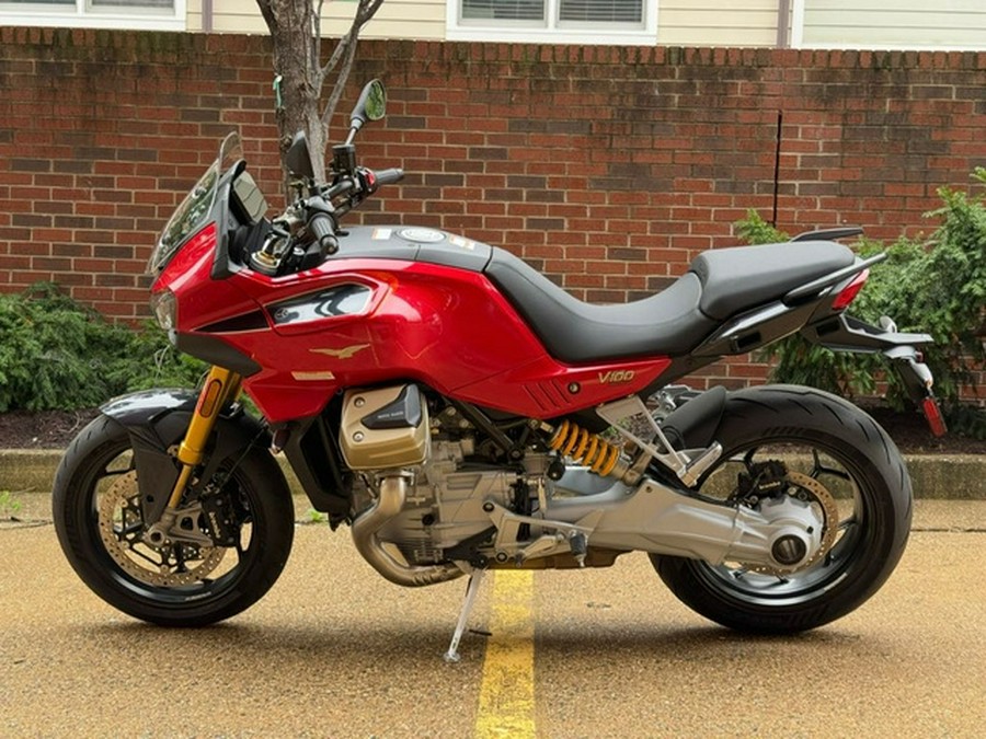 2025 Moto Guzzi V100 Mandello Wind Tunnel