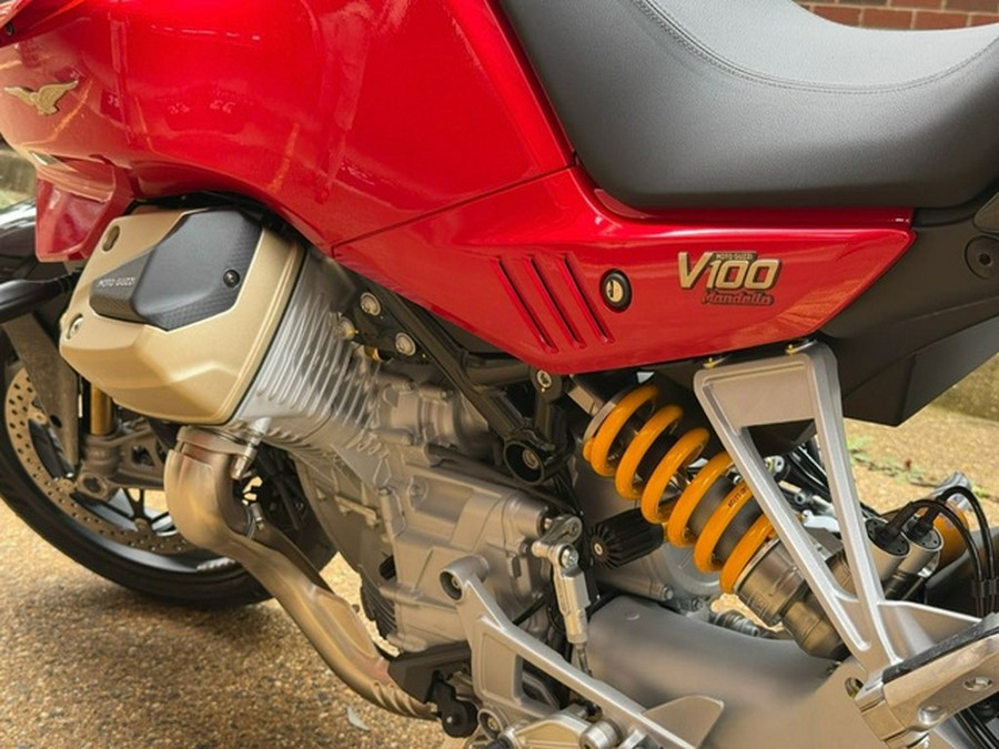 2025 Moto Guzzi V100 Mandello Wind Tunnel