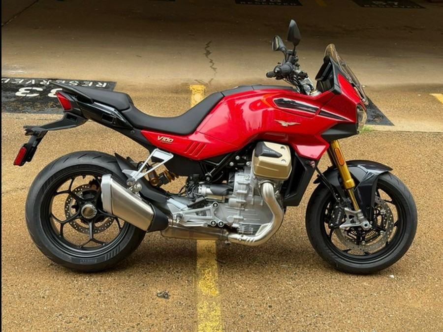 2025 Moto Guzzi V100 Mandello Wind Tunnel